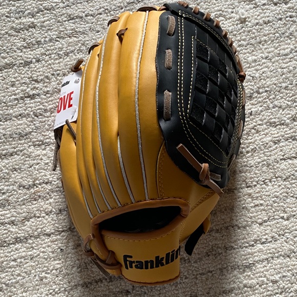 Franklin Youth Baseball Glove - Picture 2 of 4